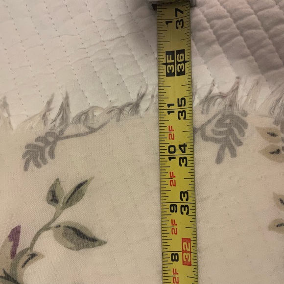 Gauzy raw edge scarf labels removed--grey mulberry olive design on off white - Picture 7 of 7